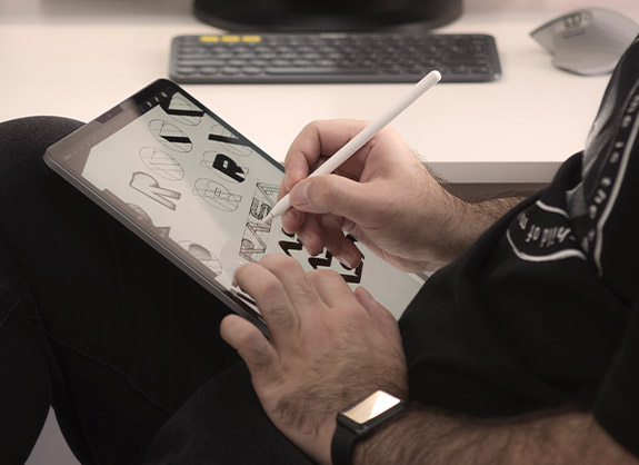 diseno-de-logos-para-empresas-bocetos